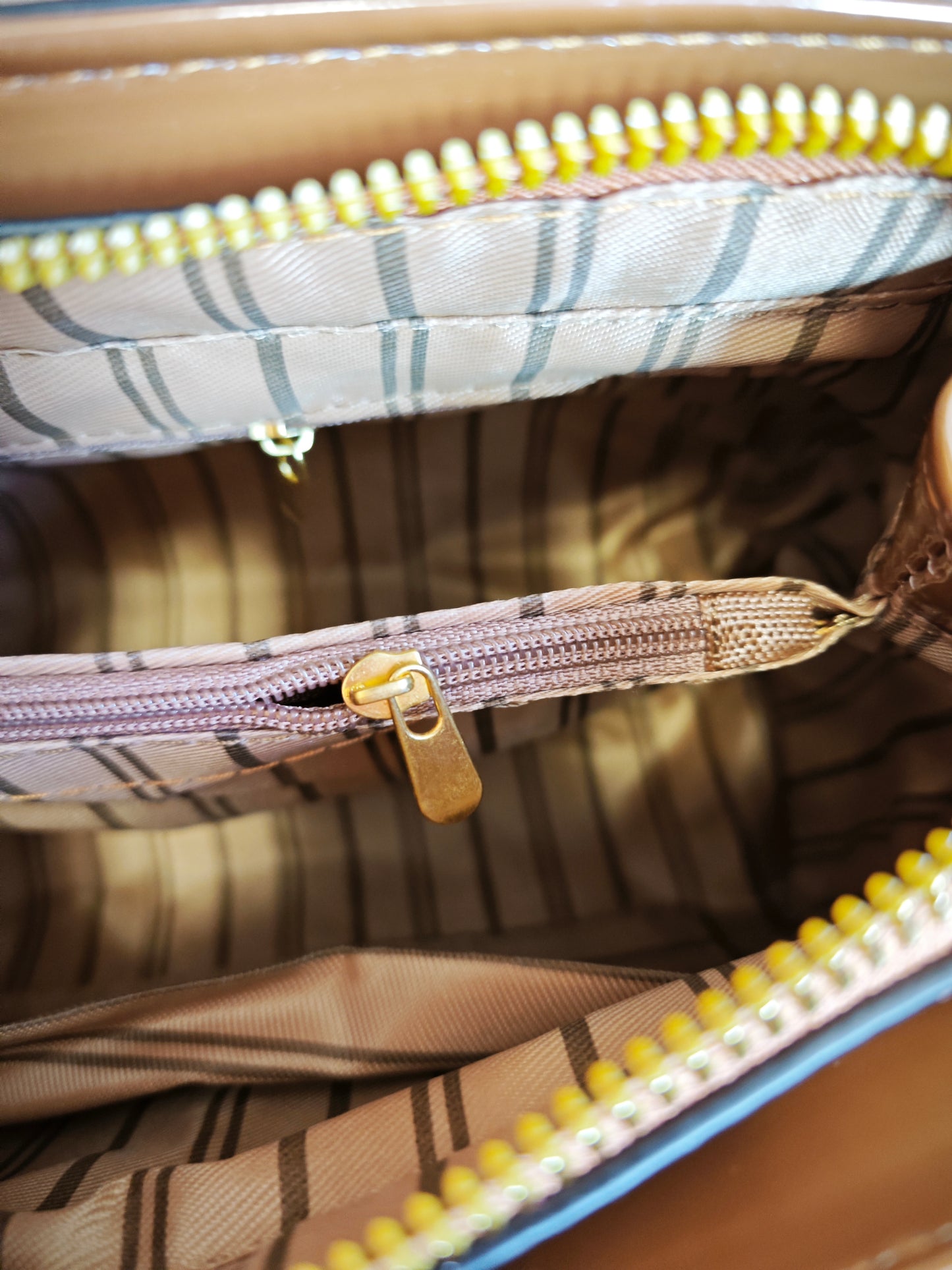 Light Brown Patent Crocodile-Print Handbag with Metal Lock