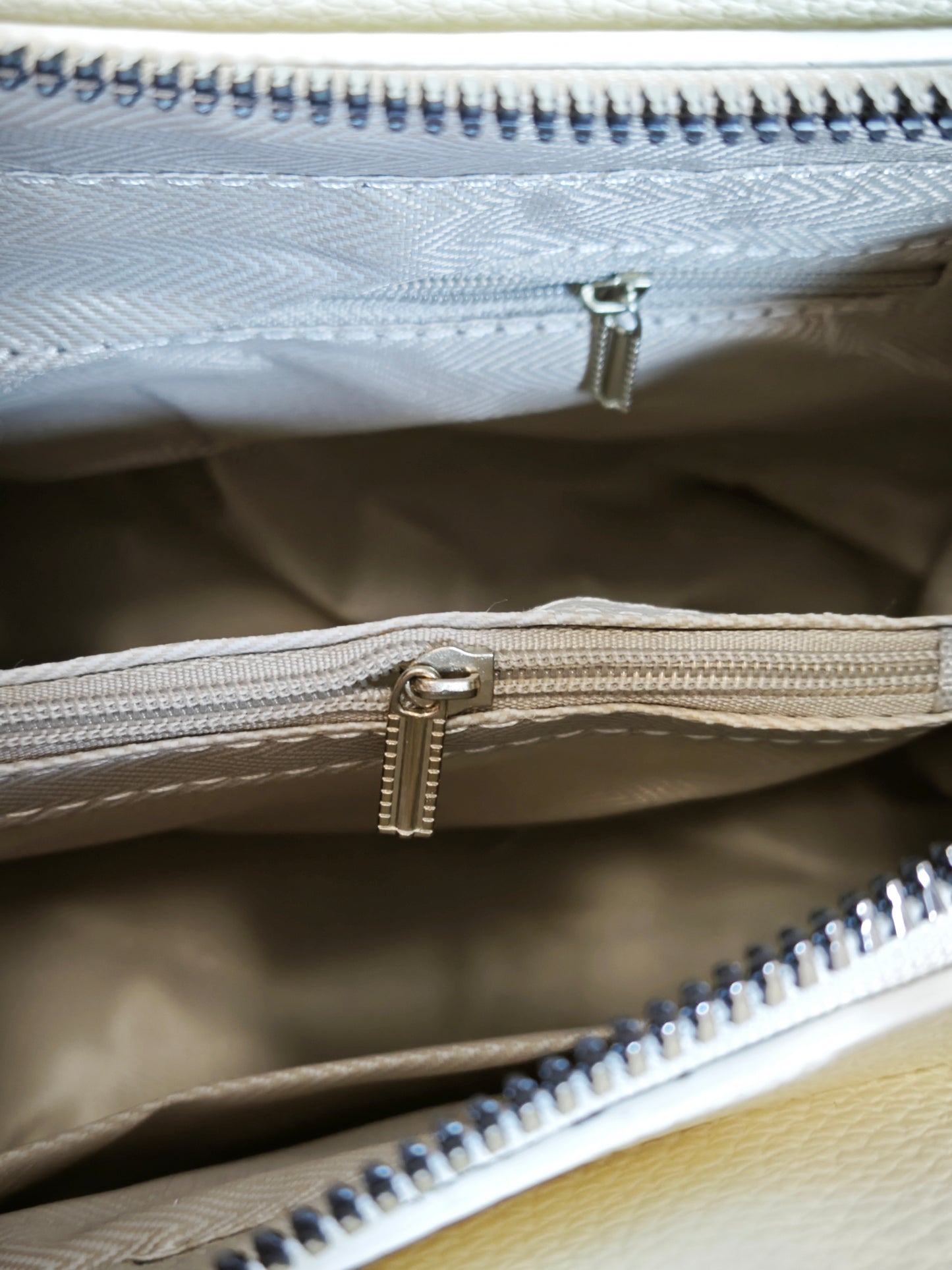 Off-White Leather Handbag with Metal Buckle