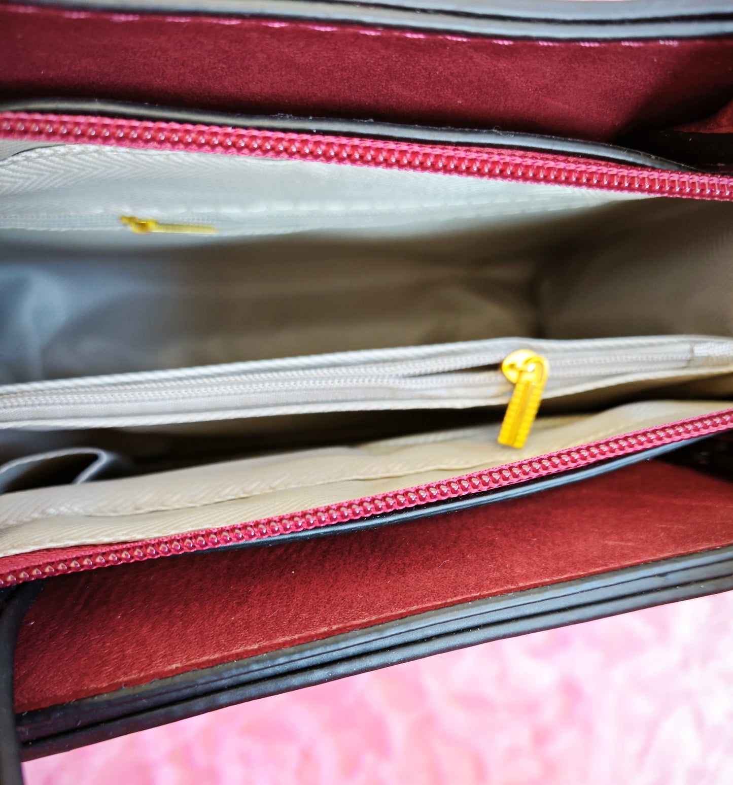 Burgundy Checkered 3-Piece Handbag with Flower Buckle