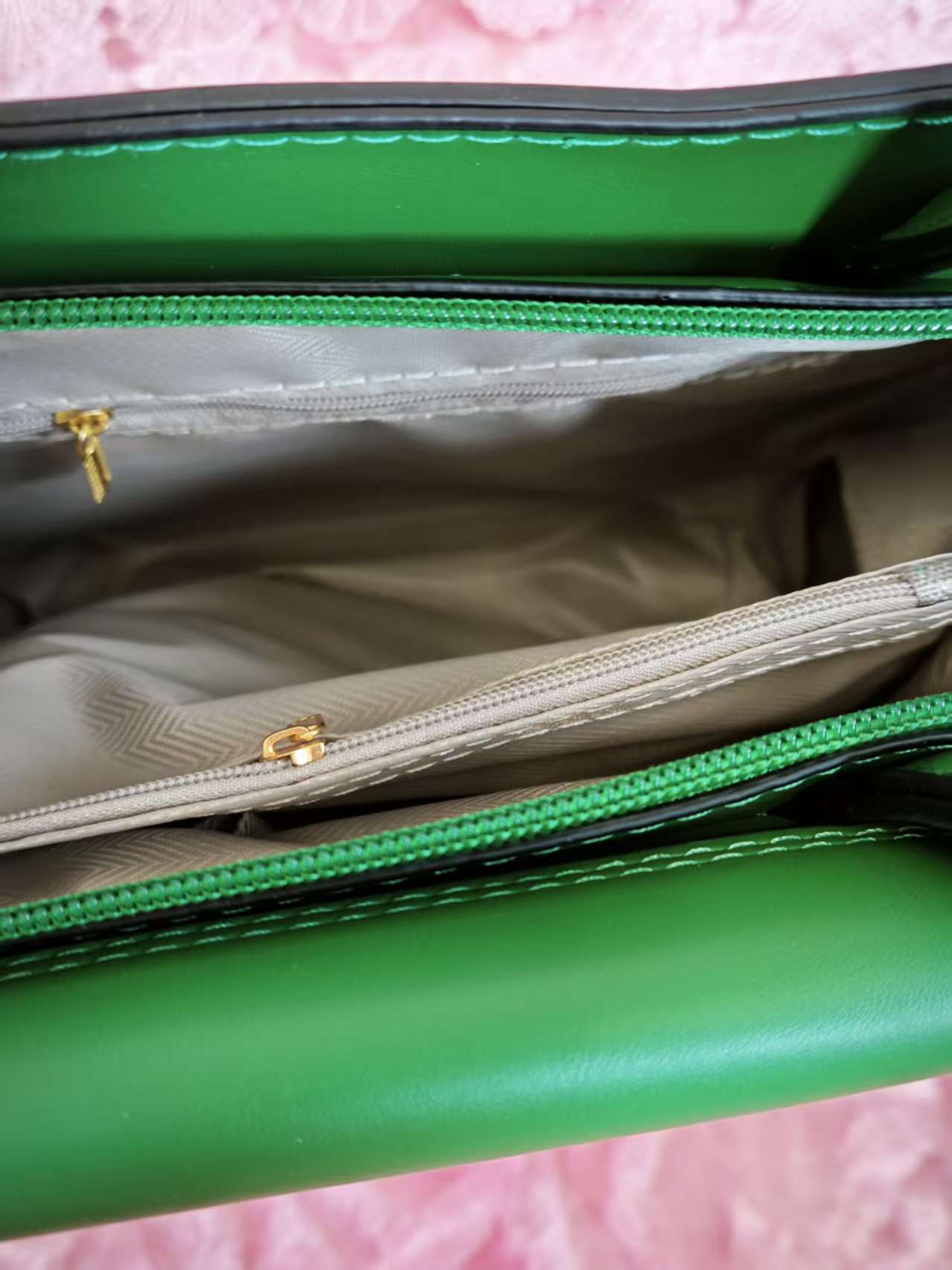 Emerald Green Color-Block 2-Piece Handbag