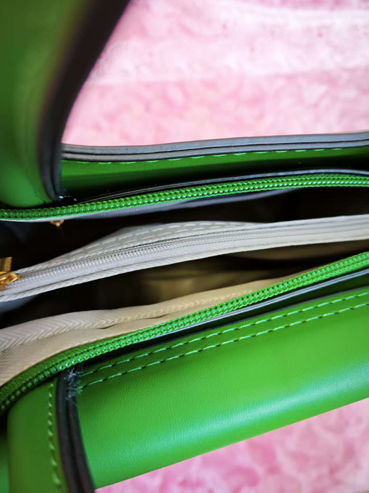 Emerald Green Pleated 2-Piece Handbag