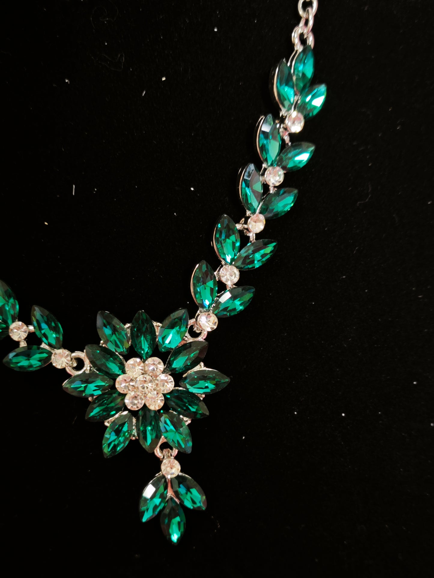 Silver-Tone Emerald Leaf Cluster Necklace & Earring Set