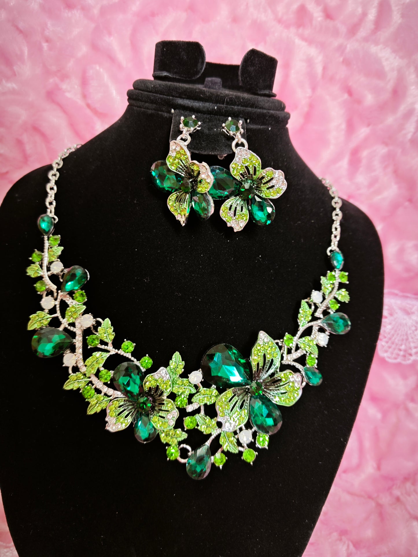 Emerald & Peridot Gem Vine Necklace & Earring Set