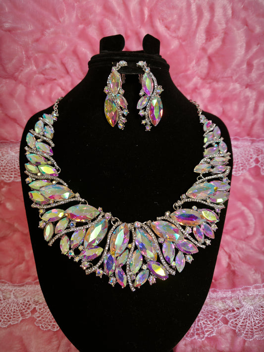 Majestic Opalescent Leaf Cascade Jewelry Set