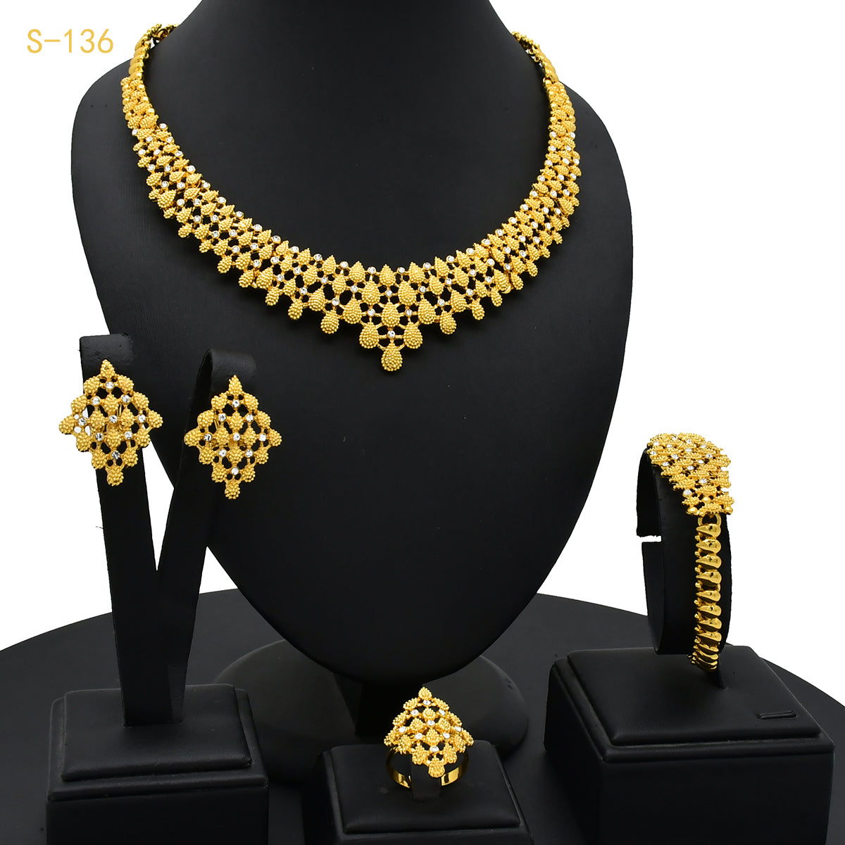 Majestic Gold Floral Filigree Regal Set