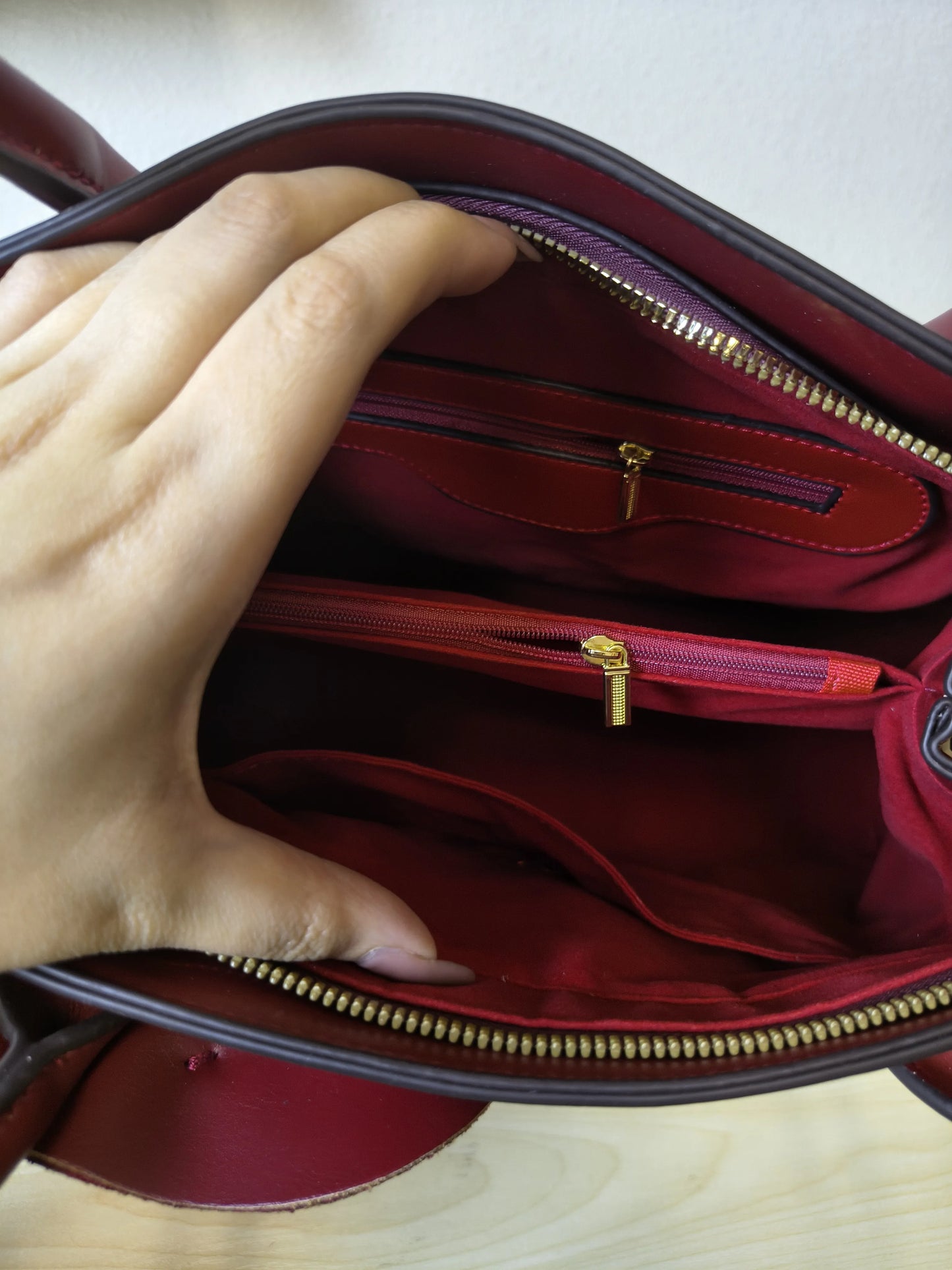 Burgundy Structured 3D Floral Tote Bag (E50)