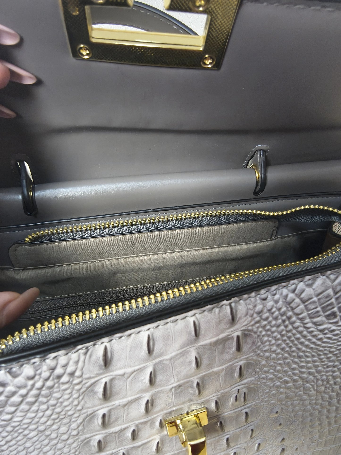 Grey Gradient Crocodile Embossed Structured Bag (E104)