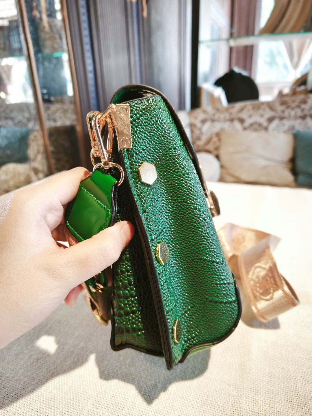 Green Crocodile Pattern Crossbody Mobile Phone Bag