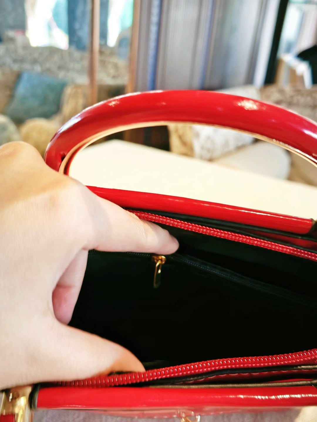 Red Crocodile Pattern Top-Handle Bag with Gold-Tone Hardware