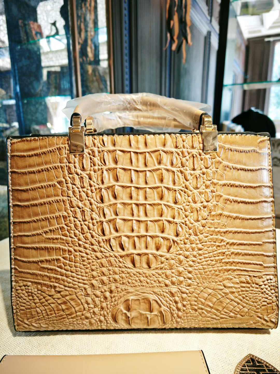 Light Khaki Crocodile Pattern Top-Handle Mother-and-Son Bag