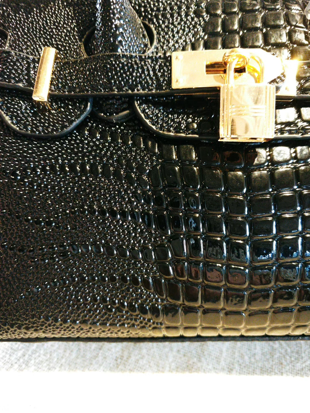 Black Crocodile-Embossed Birkin Bag with Detachable Strap