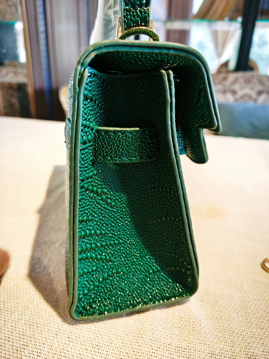 Merald Green Crocodile-Embossed Mini Kelly Style Handbag with Detachable Strap