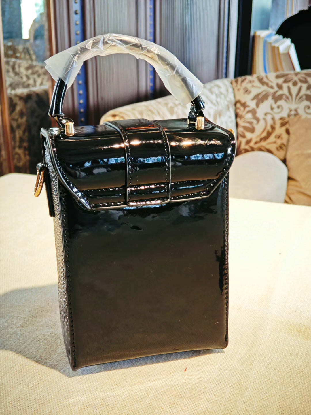 Black Crocodile-Embossed Structured Crossbody Bag with Decorative Lock