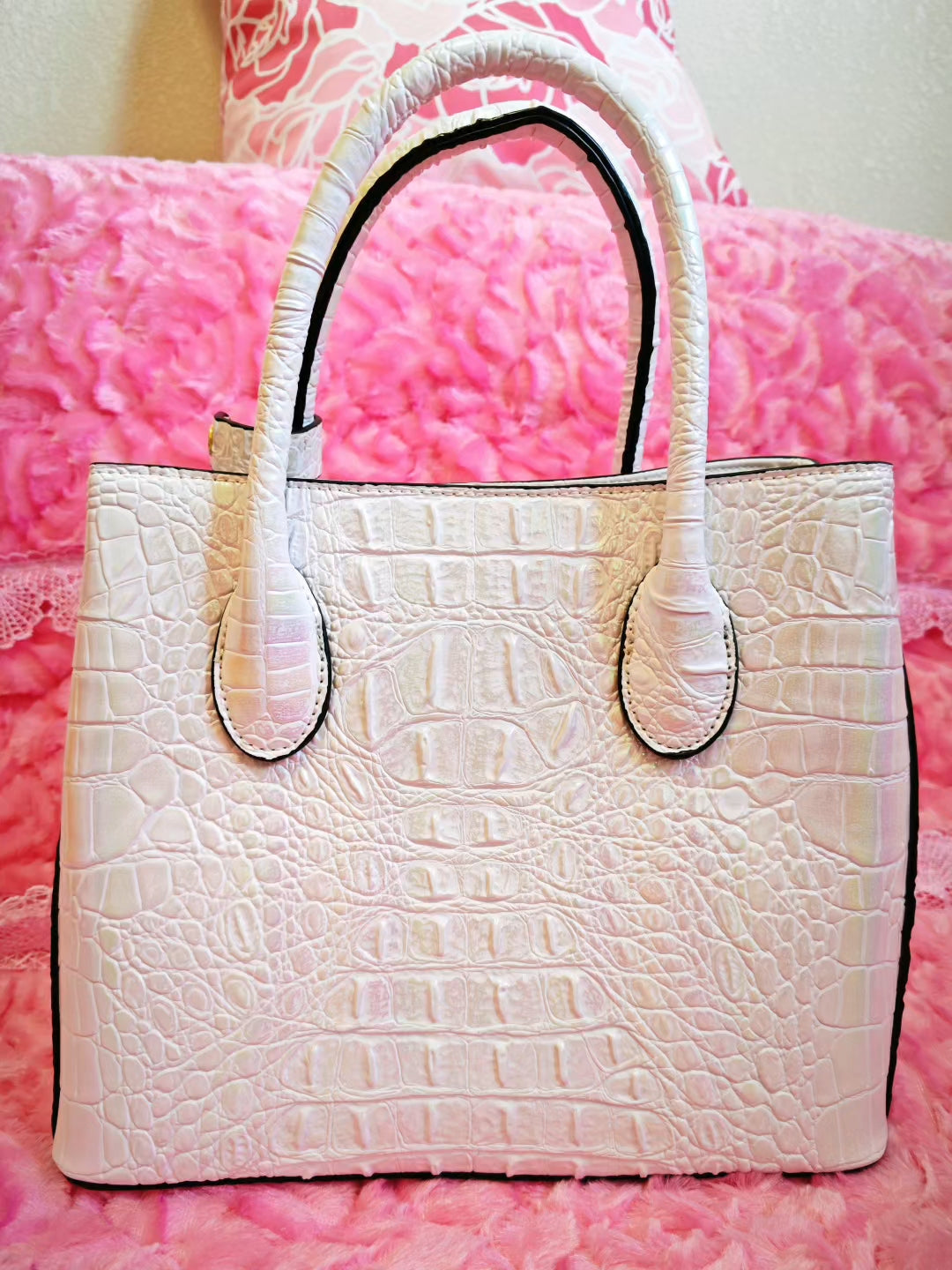 White Croc-Embossed Elegant Tote Bag