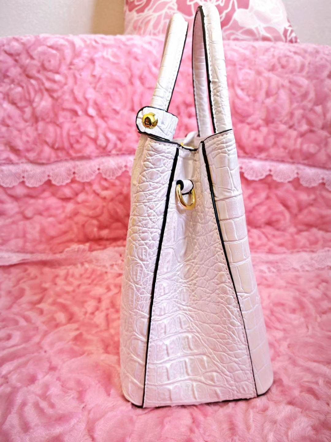 White Croc-Embossed Elegant Tote Bag