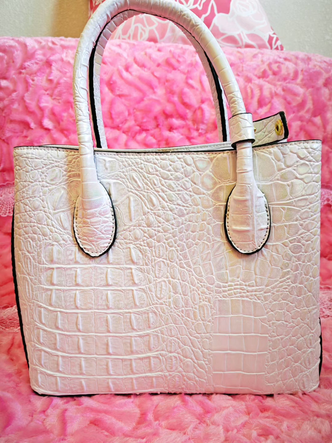 White Croc-Embossed Elegant Tote Bag