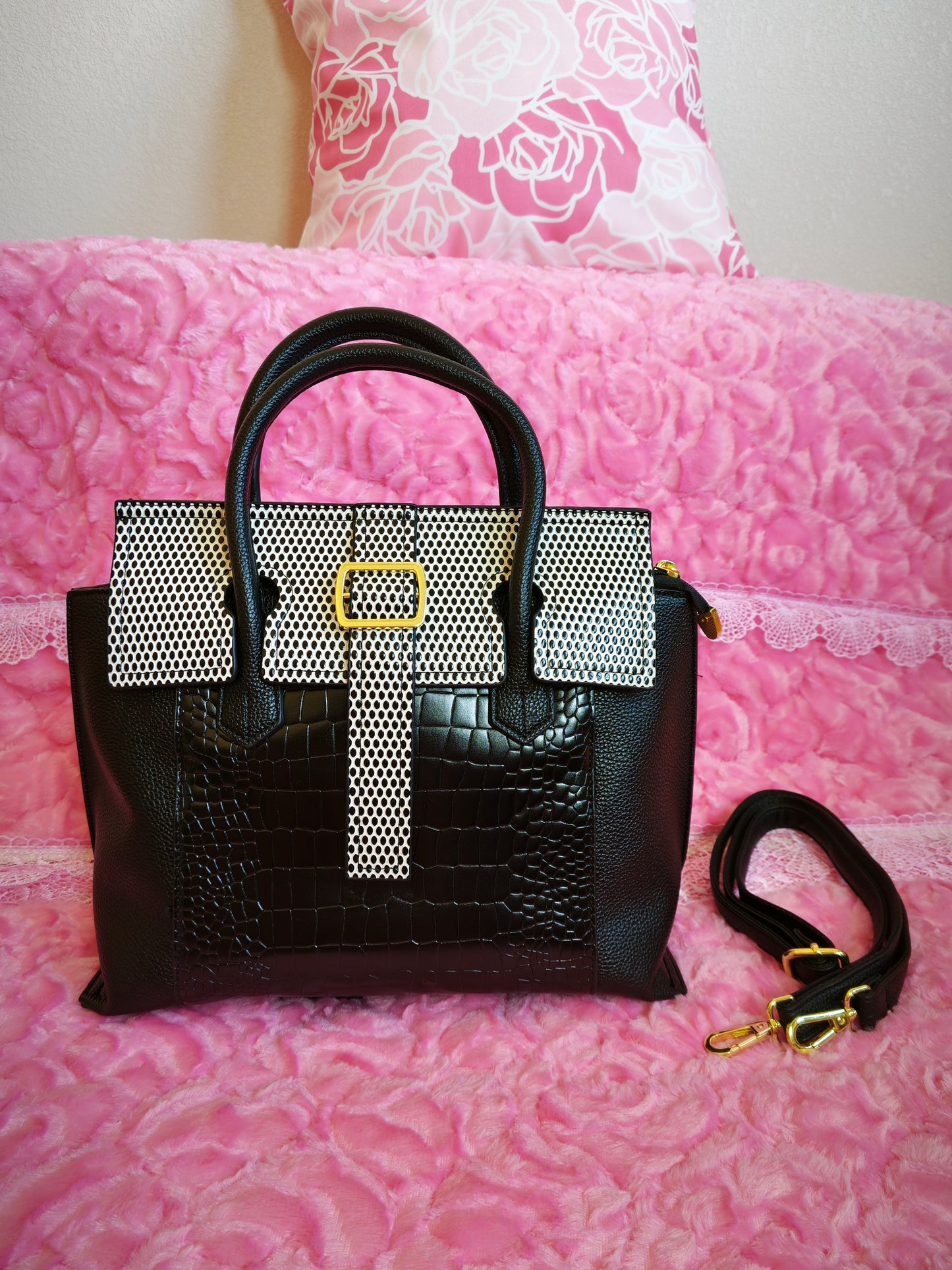 Black Contrast-Pattern Buckle Tote Bag