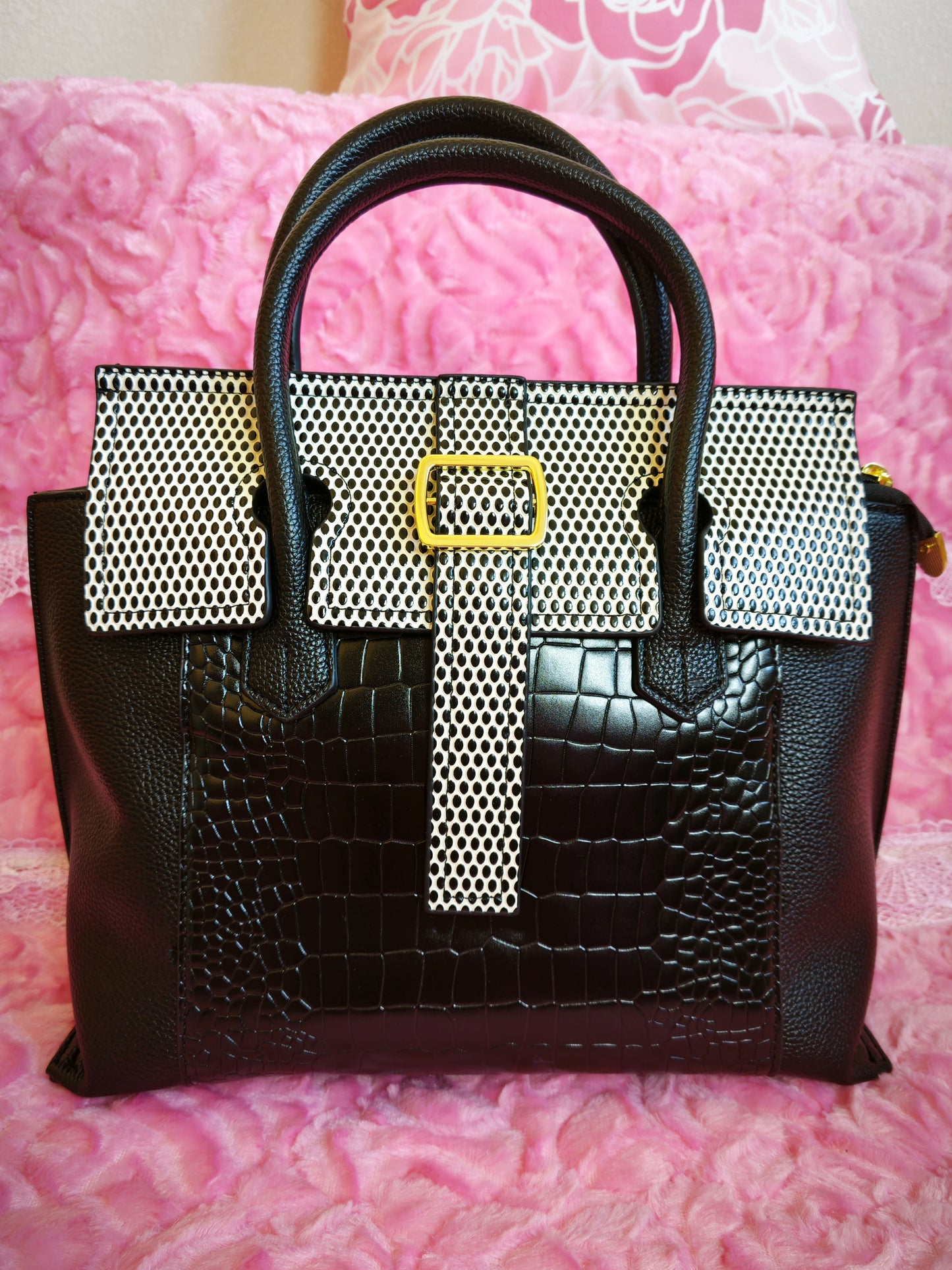 Black Contrast-Pattern Buckle Tote Bag