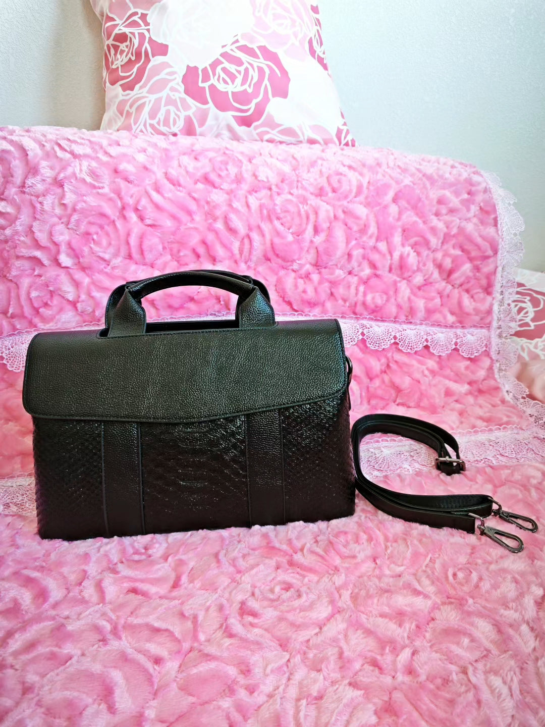 Black Woven Texture Tote Bag