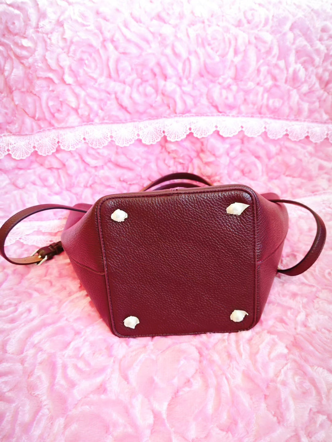 Burgundy Textured Tote BagWith Matching Pouch