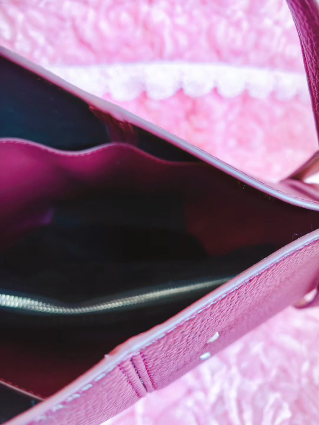 Burgundy Textured Tote BagWith Matching Pouch