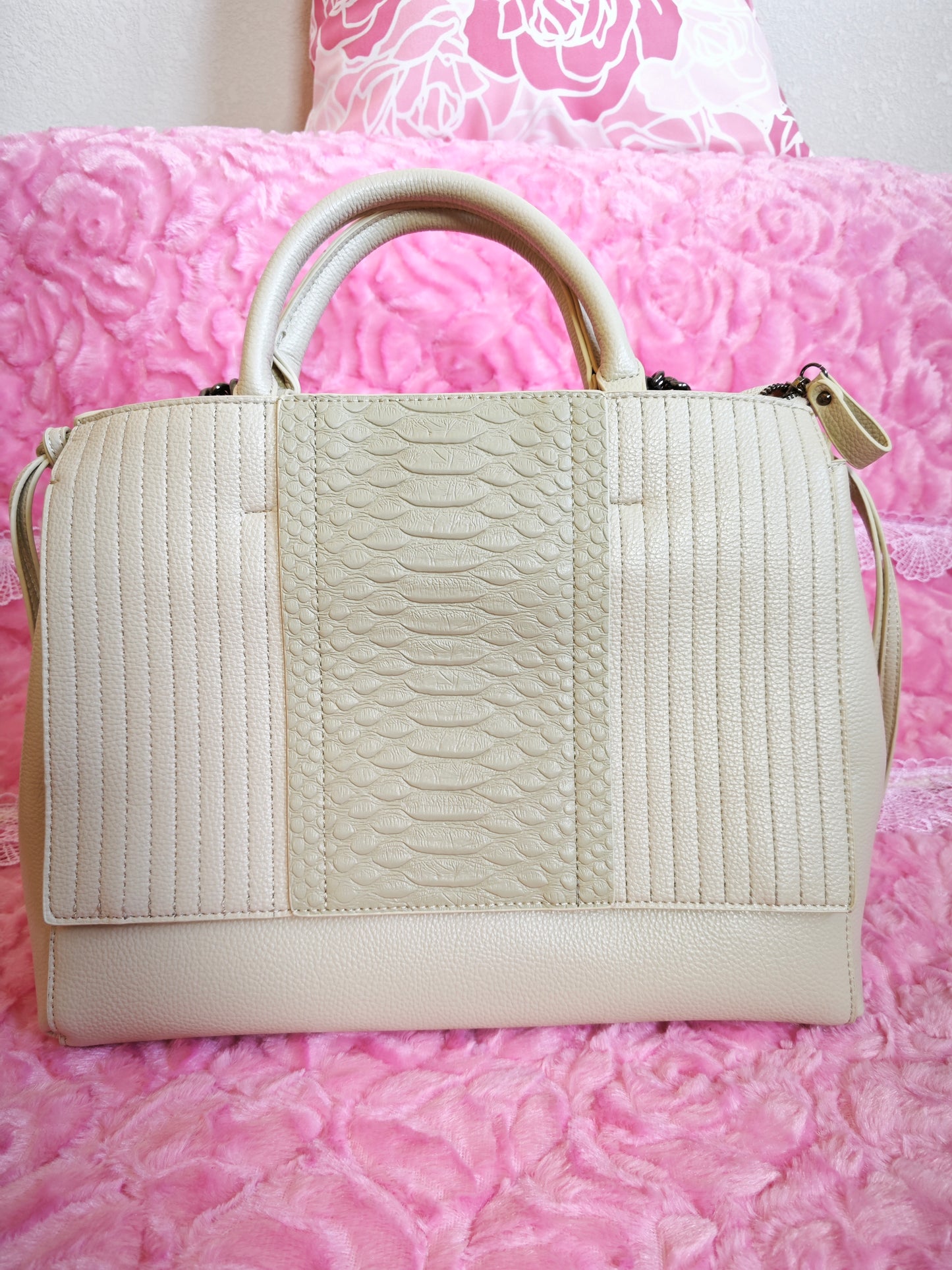 Cream Snake-Print Panel Tote  Bag(Chain Accents)