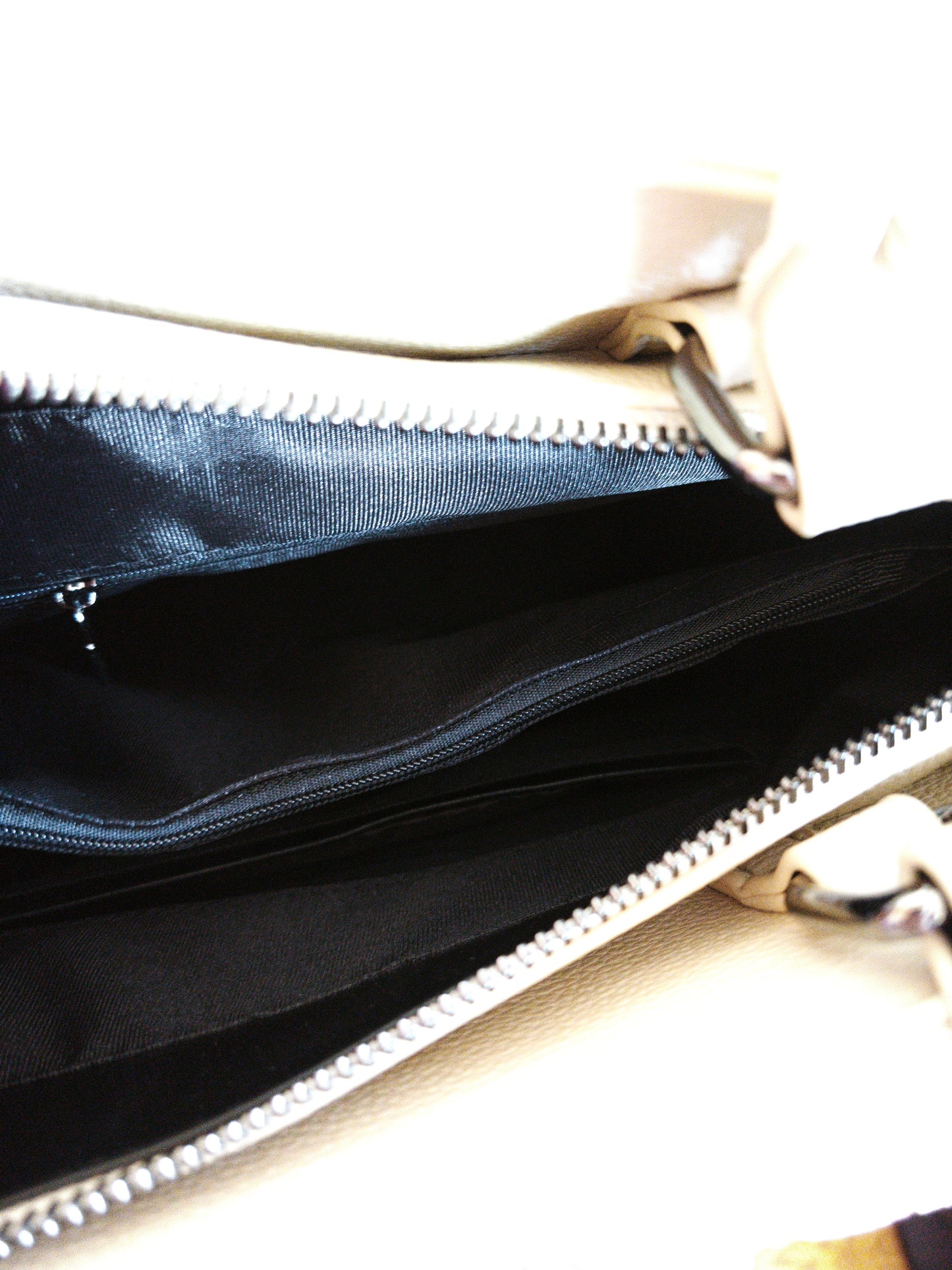 Cream Snake-Print Panel Tote  Bag(Chain Accents)