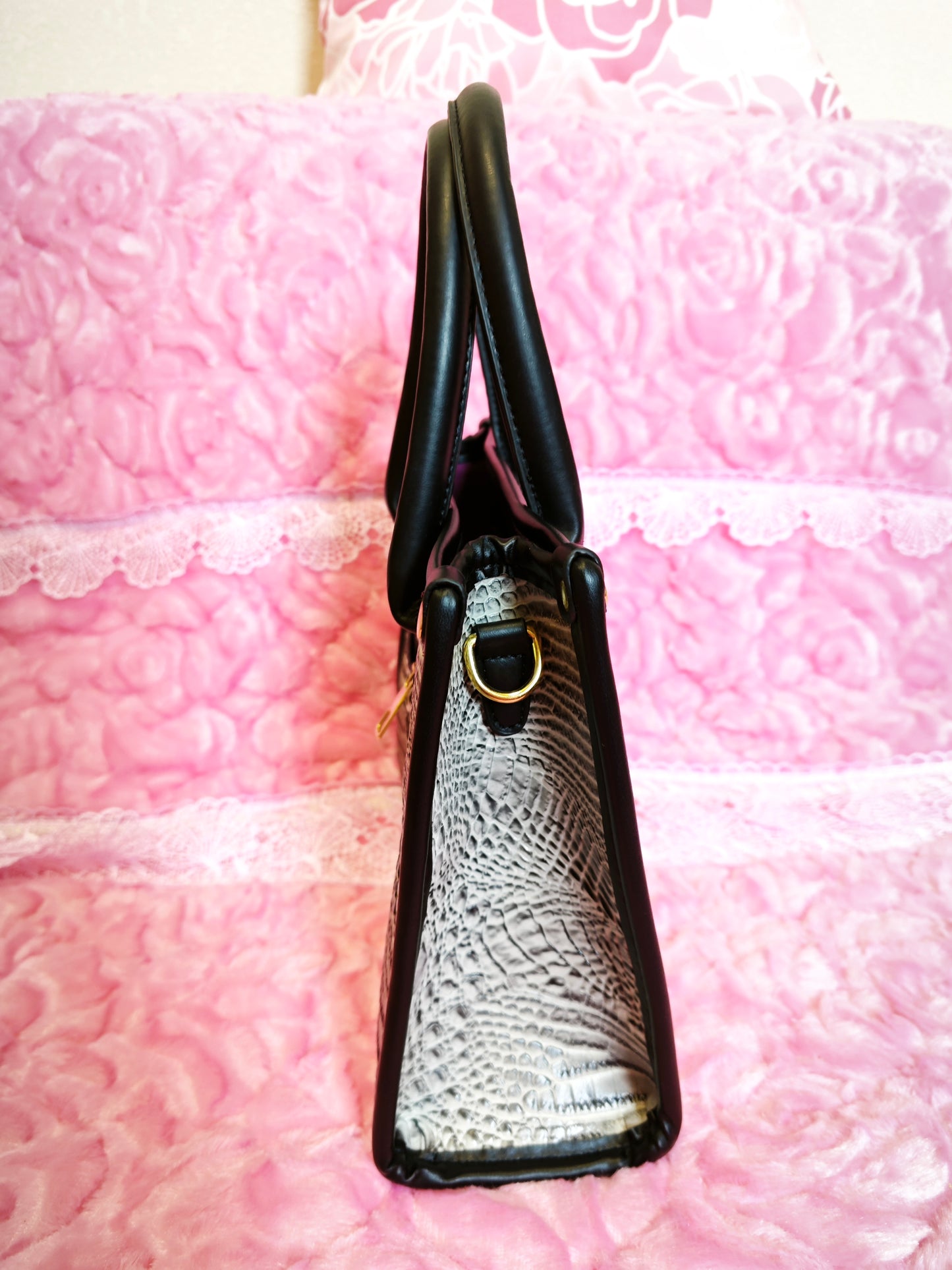 Silver-Gray Gradient Crocodile-Print Contrast Handbag