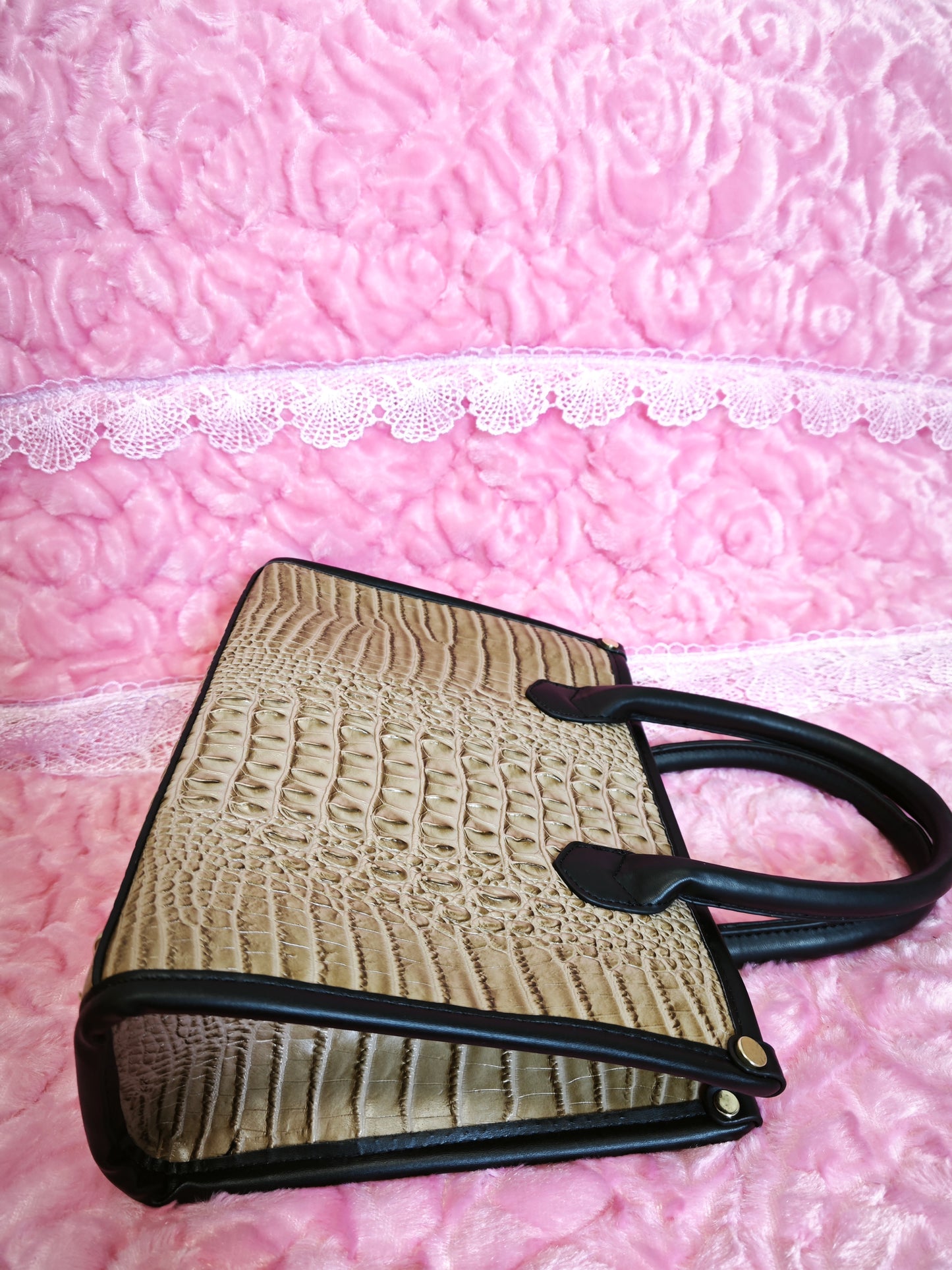 Light Brown Gradient Crocodile-Print Contrast Handbag