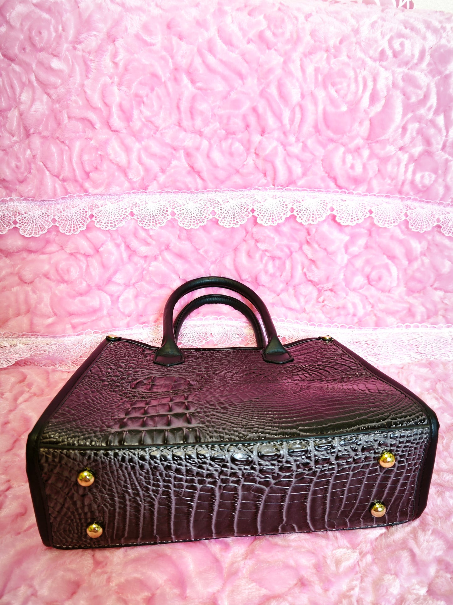 Black Gradient Crocodile-Print Contrast Handbag