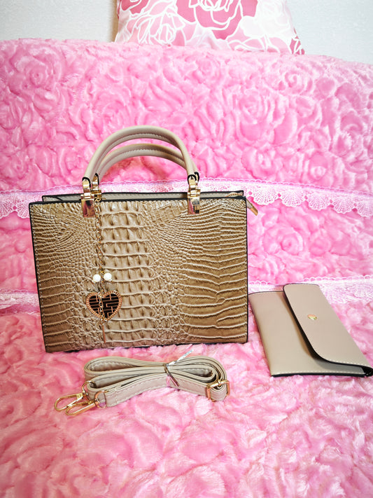 Light Gold Gradient Crocodile-Print Handbag with Heart Pendant