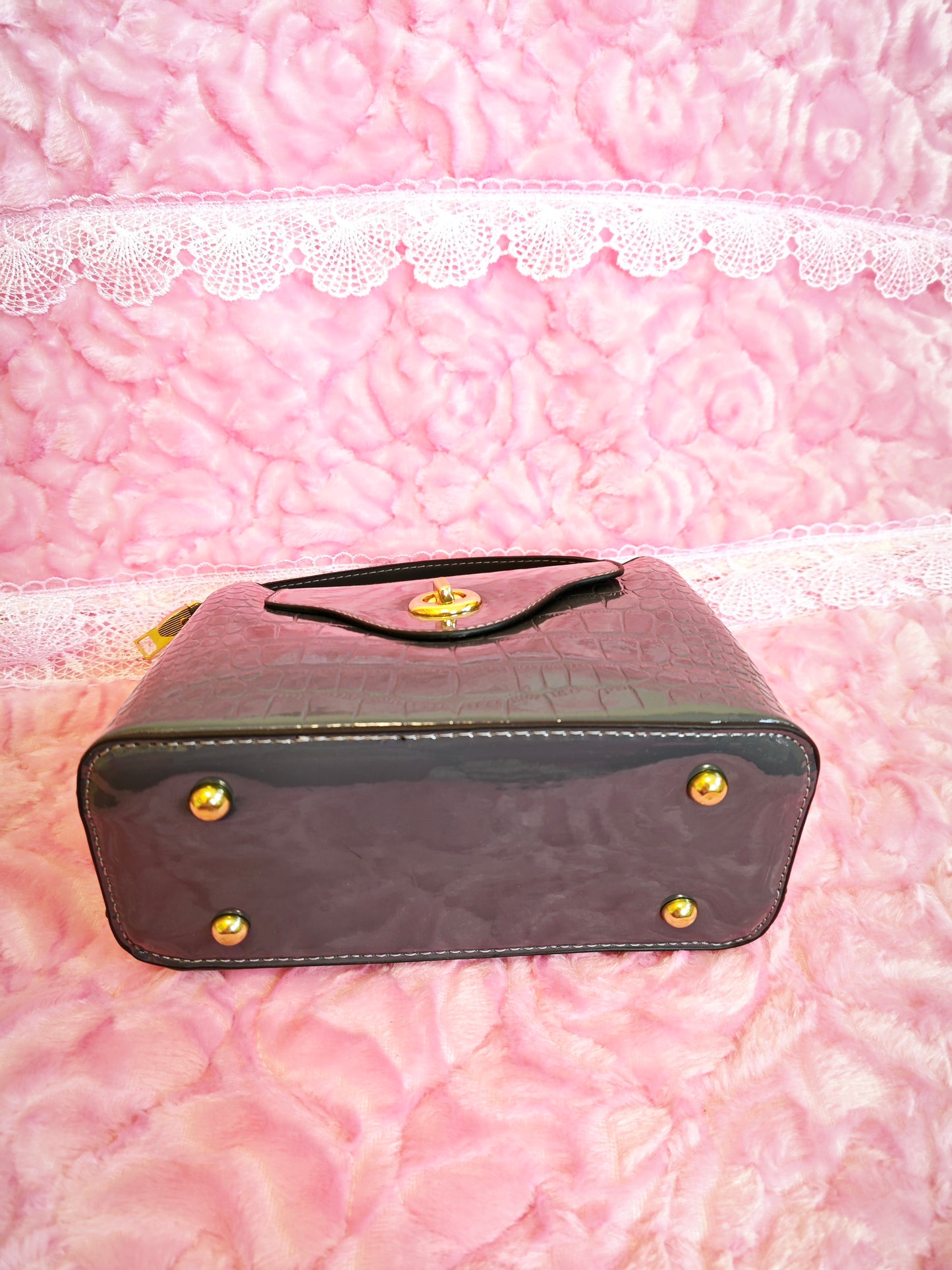 Smoky Gray Gradient Patent Crocodile-Print Flap Handbag