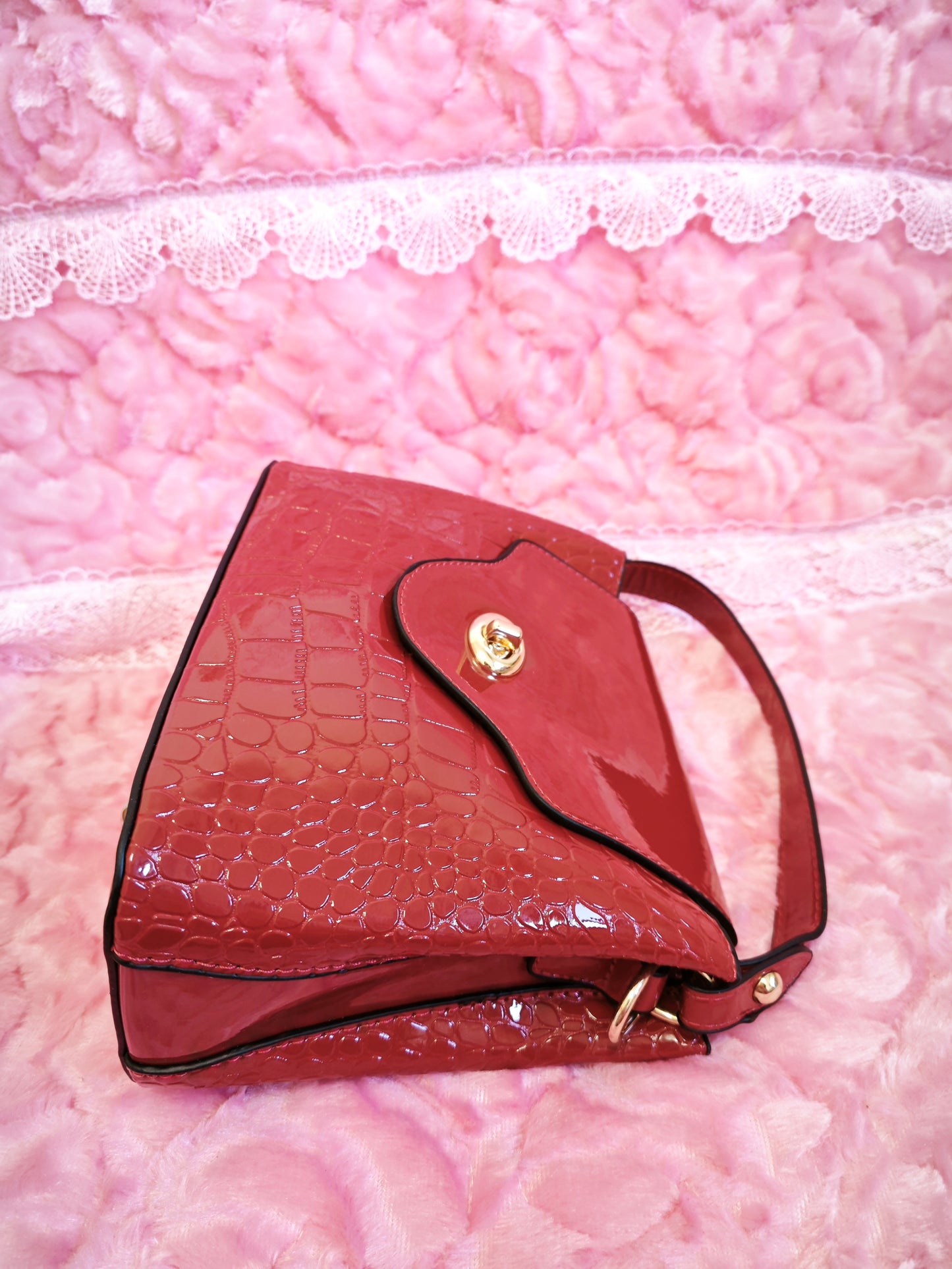 Burgundy Patent Crocodile-Print Handbag with Metal Round Buckle