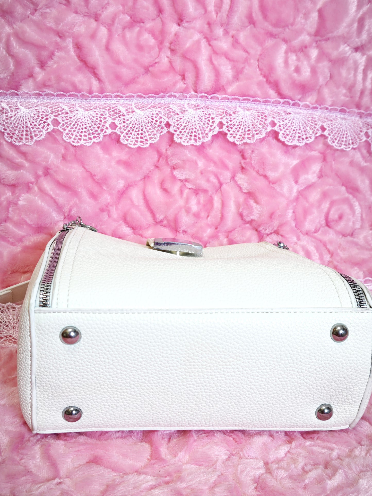 Off-White Leather Handbag with Metal Buckle