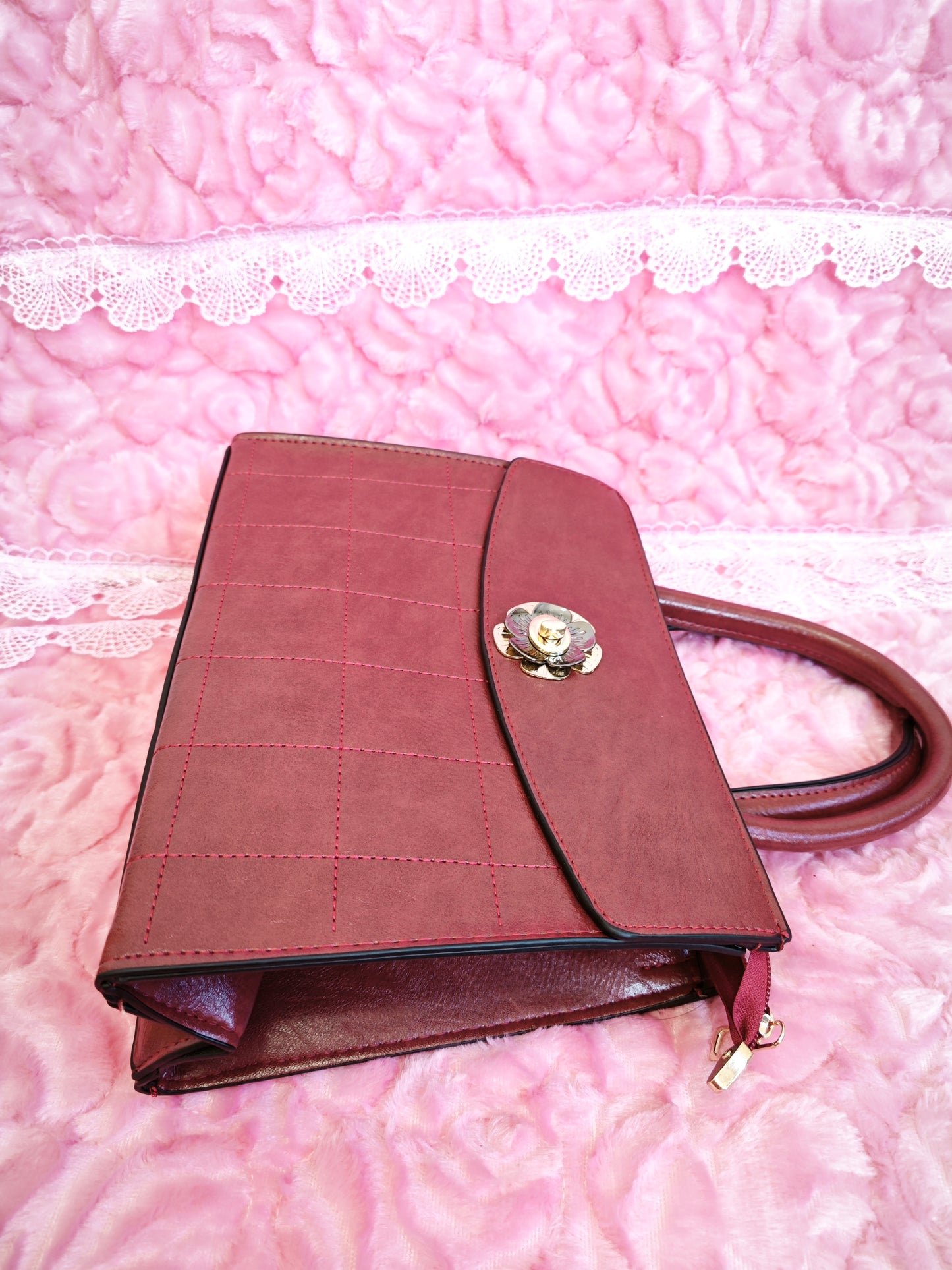 Burgundy Checkered 3-Piece Handbag with Flower Buckle