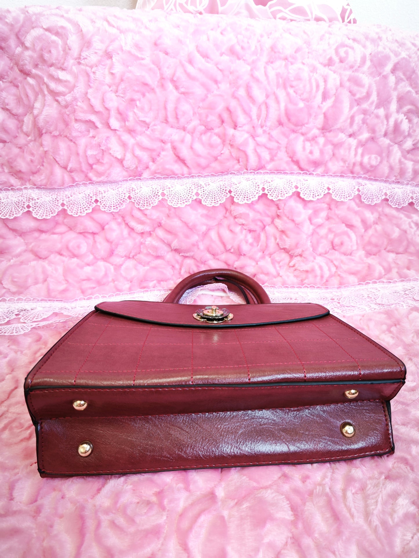 Burgundy Checkered 3-Piece Handbag with Flower Buckle