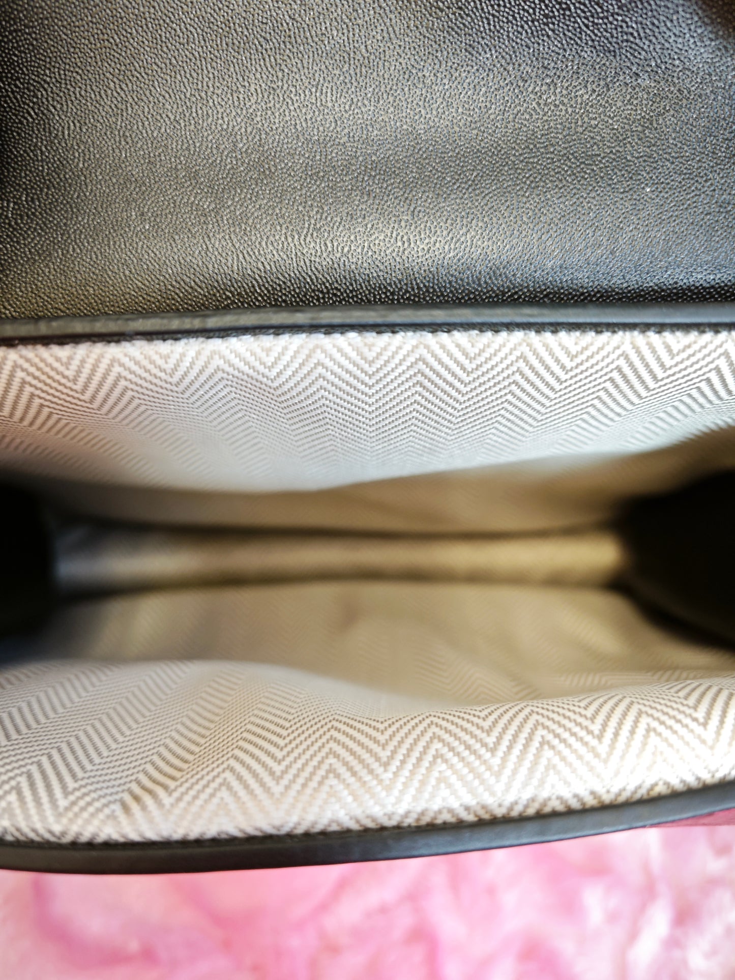 Burgundy Checkered 3-Piece Handbag with Flower Buckle