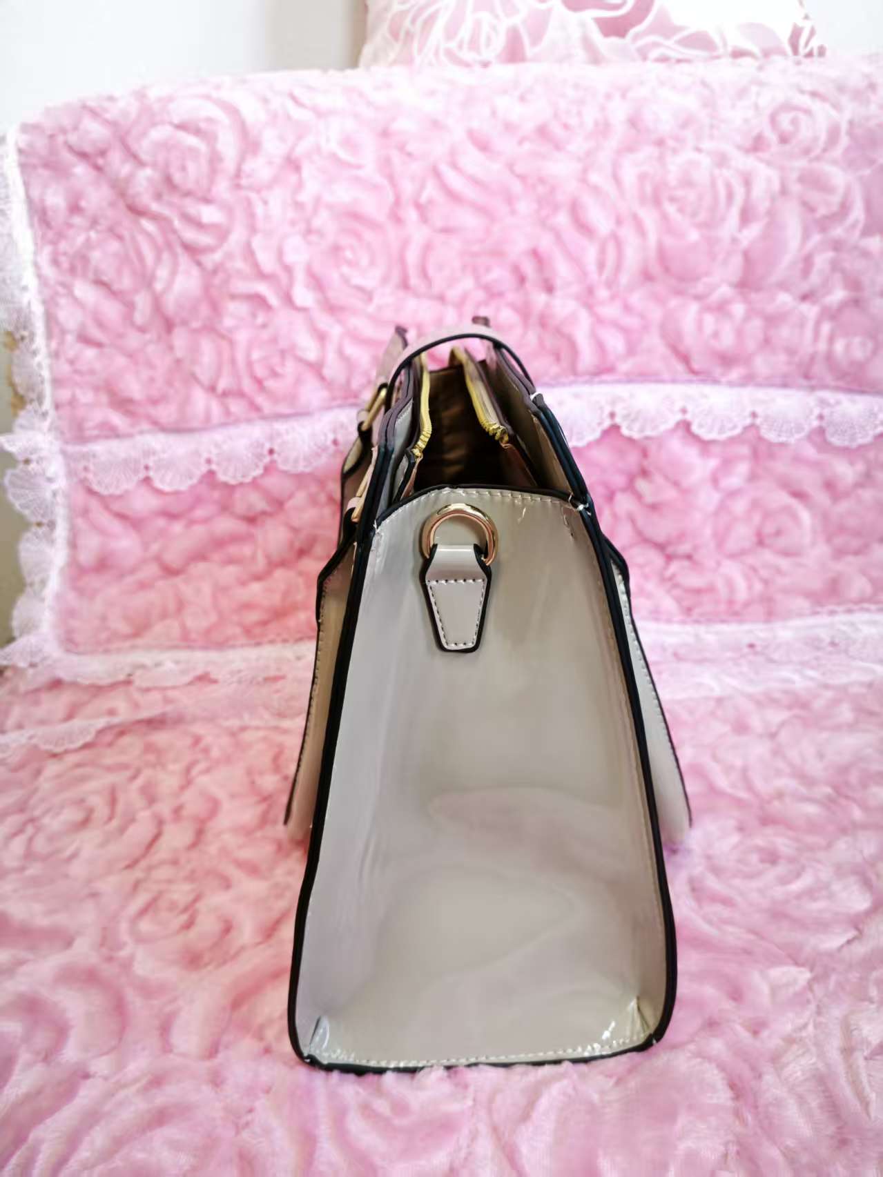 Light Gray Patent Crocodile 3-Piece Handbag