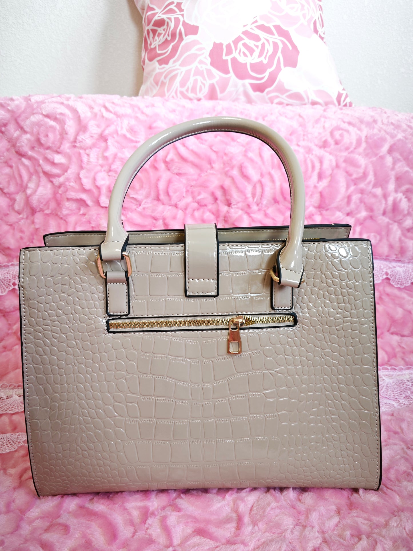 Light Gray Patent Crocodile 3-Piece Handbag