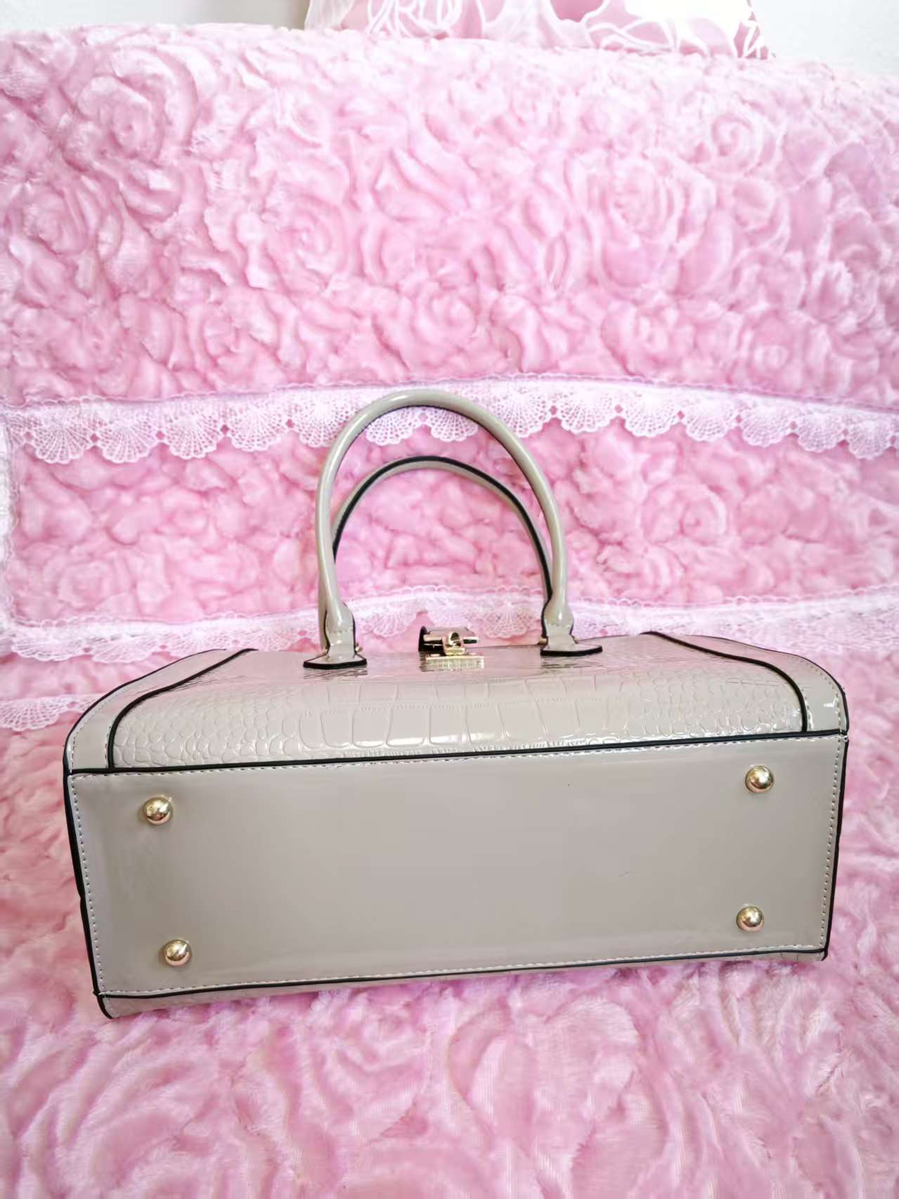 Light Gray Patent Crocodile 3-Piece Handbag