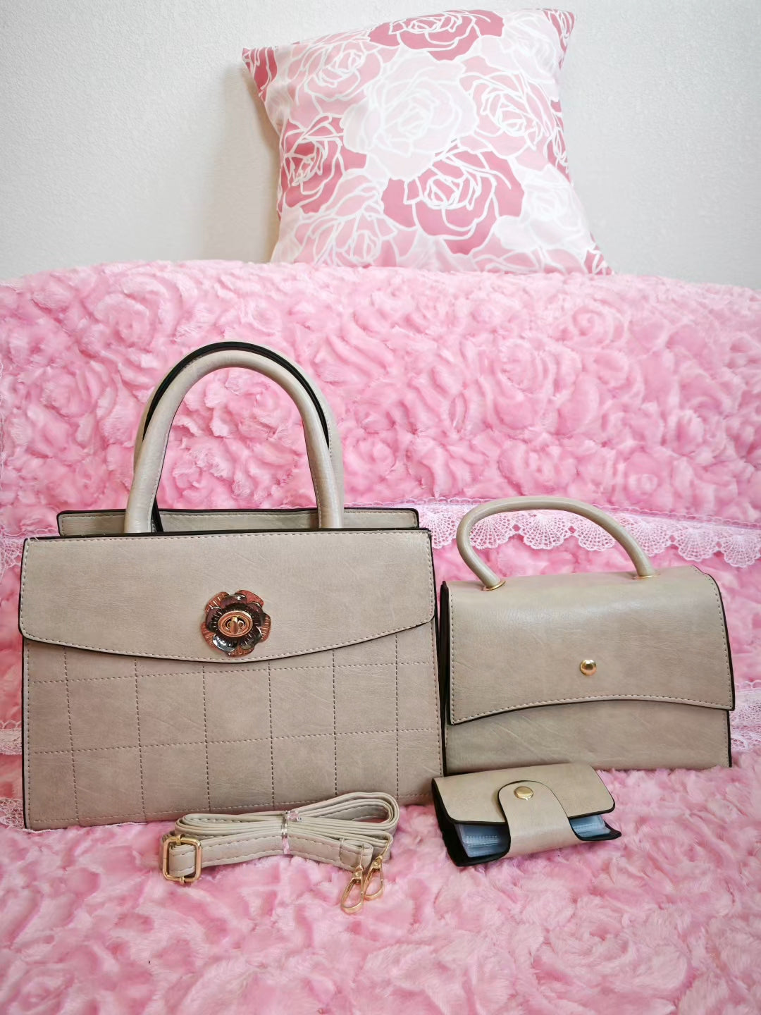 Light Khaki Quilted 3-Piece Handbag