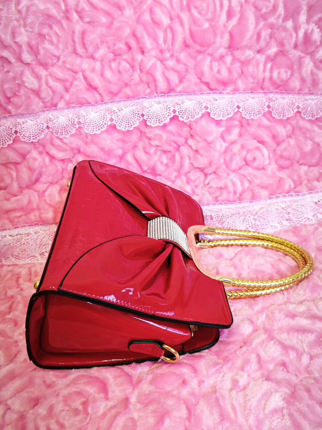 Bright Red Handbag with Diamond-Embellished Bow
