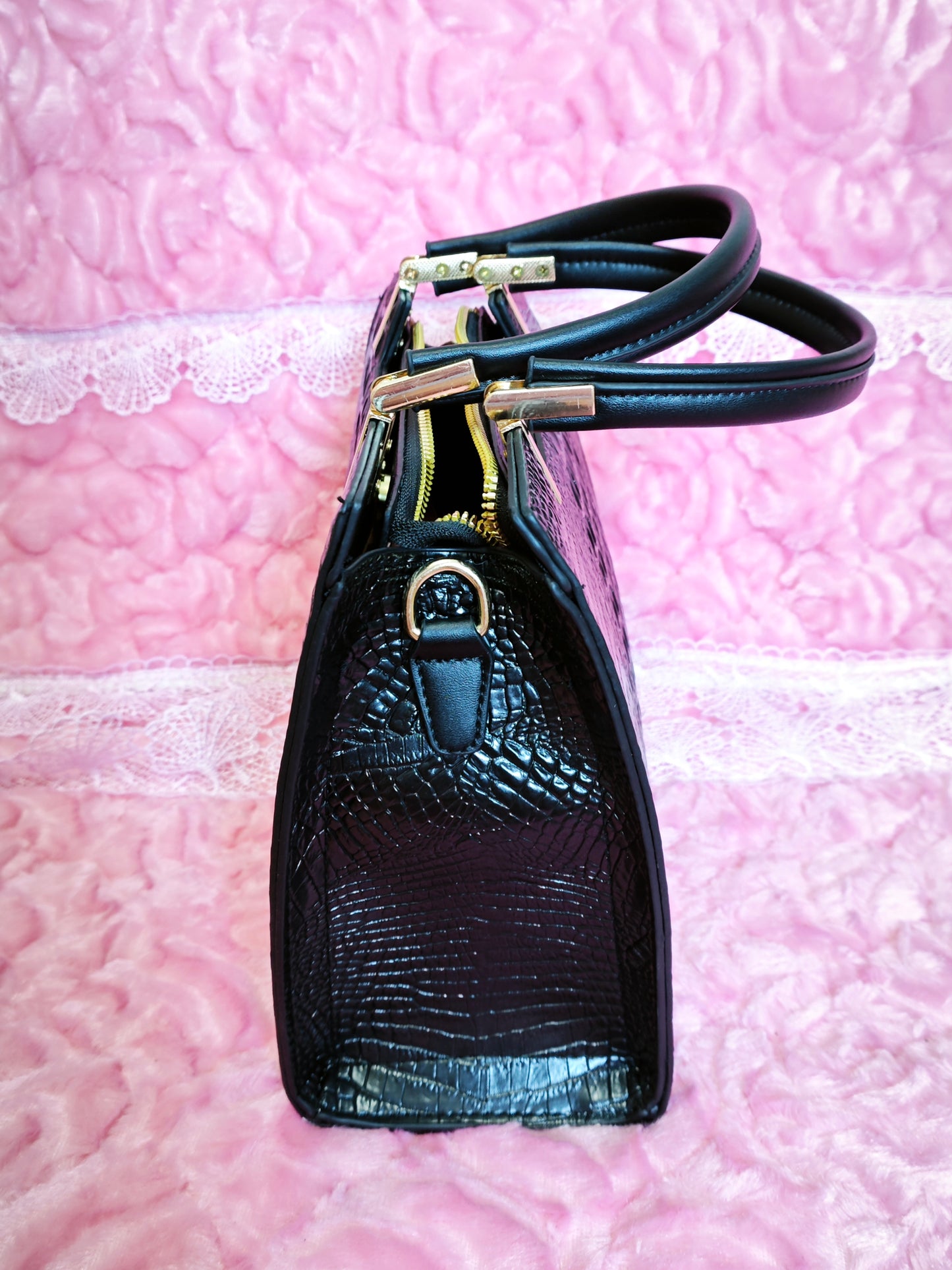 Black 3D Crocodile-Print Handbag