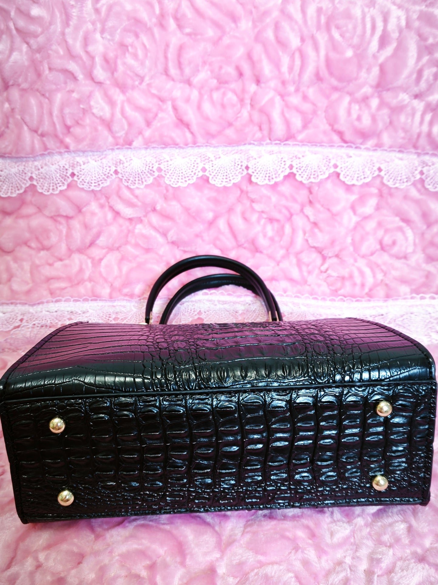 Black 3D Crocodile-Print Handbag