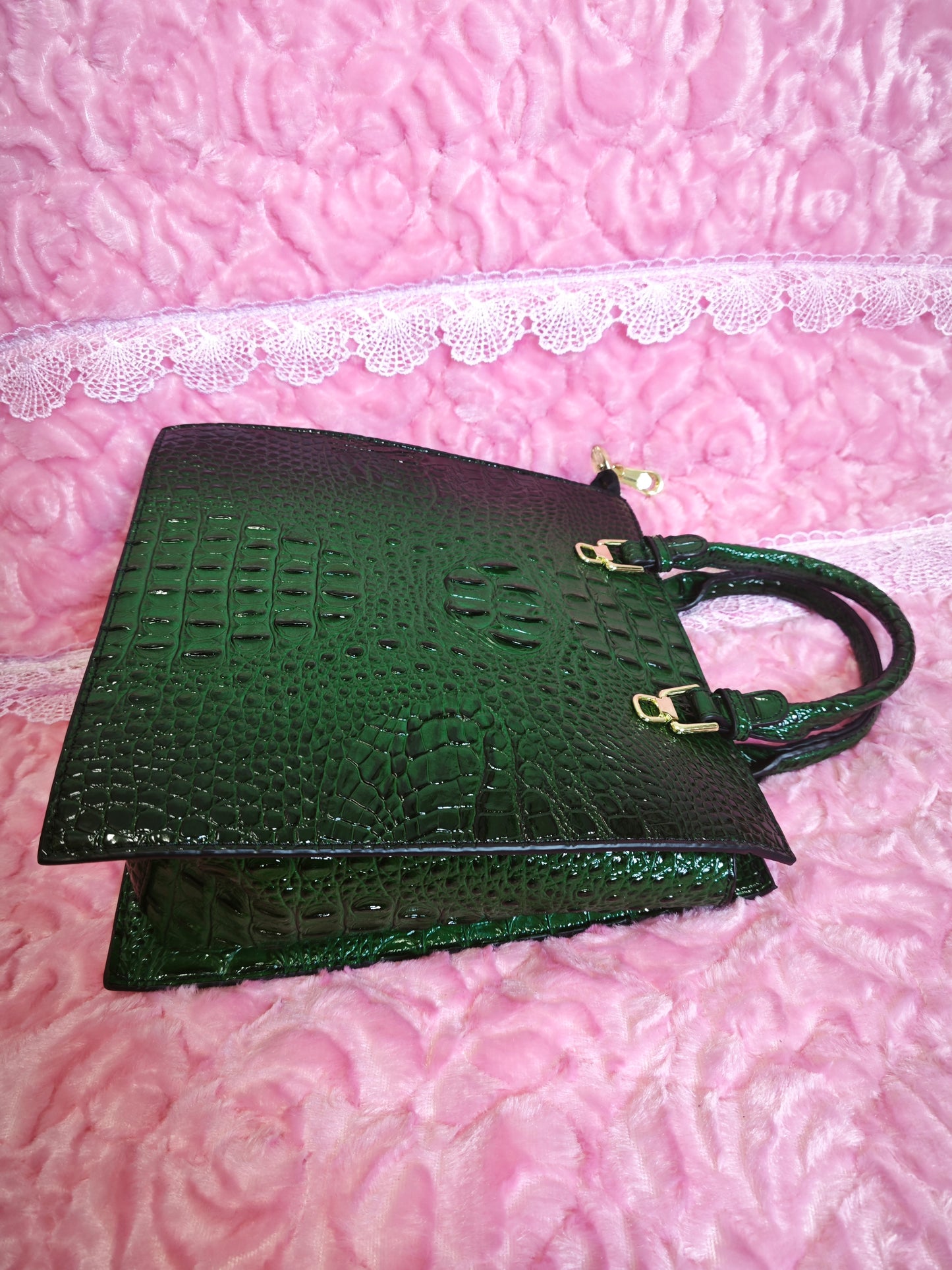 Dark Green Gradient 3D Crocodile-Print Handbag with Gold Chain