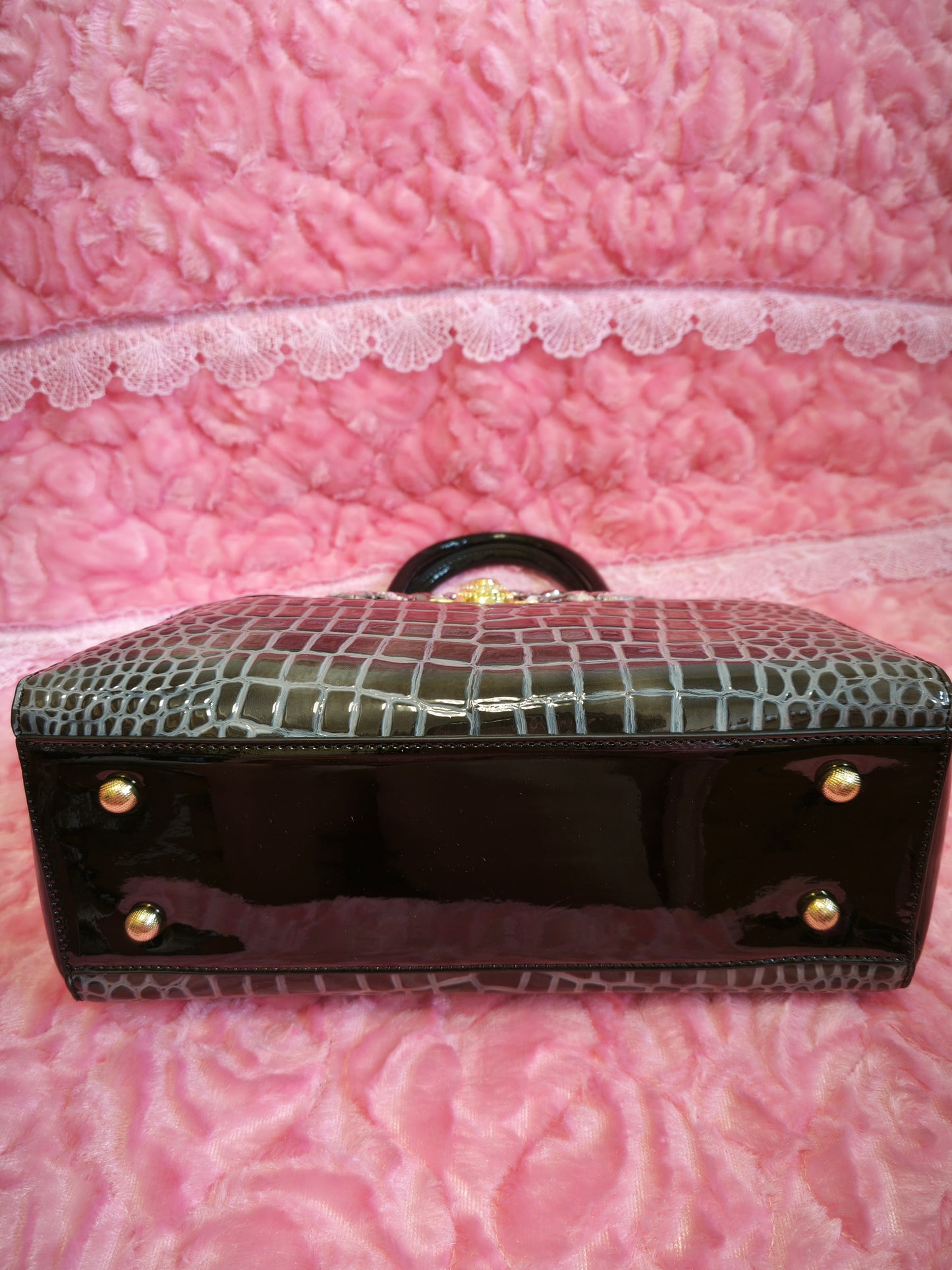 Black-Grey Gradient Crocodile-Print Handbag with Crystal Embellishment