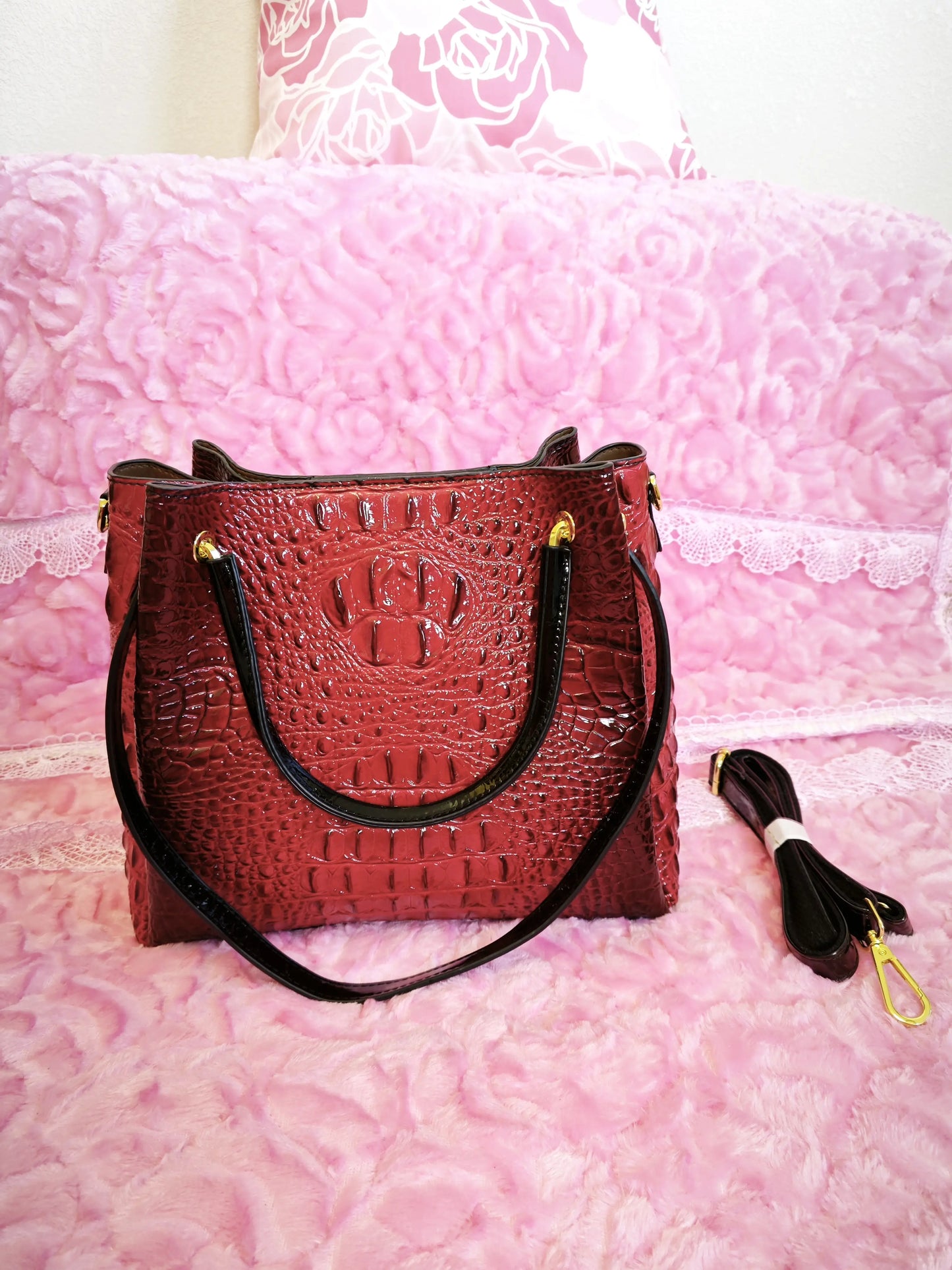 Burgundy Crocodile Pattern Color-Block Handle Large Bucket Bag (M188)