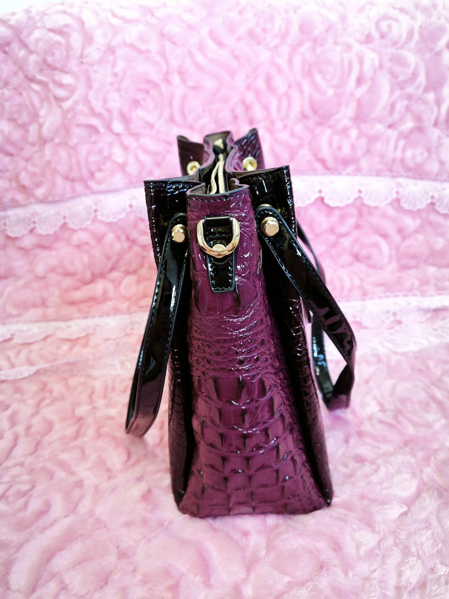 Grape Purple Crocodile Pattern Color-Block Handle Large Bucket Bag (M191)