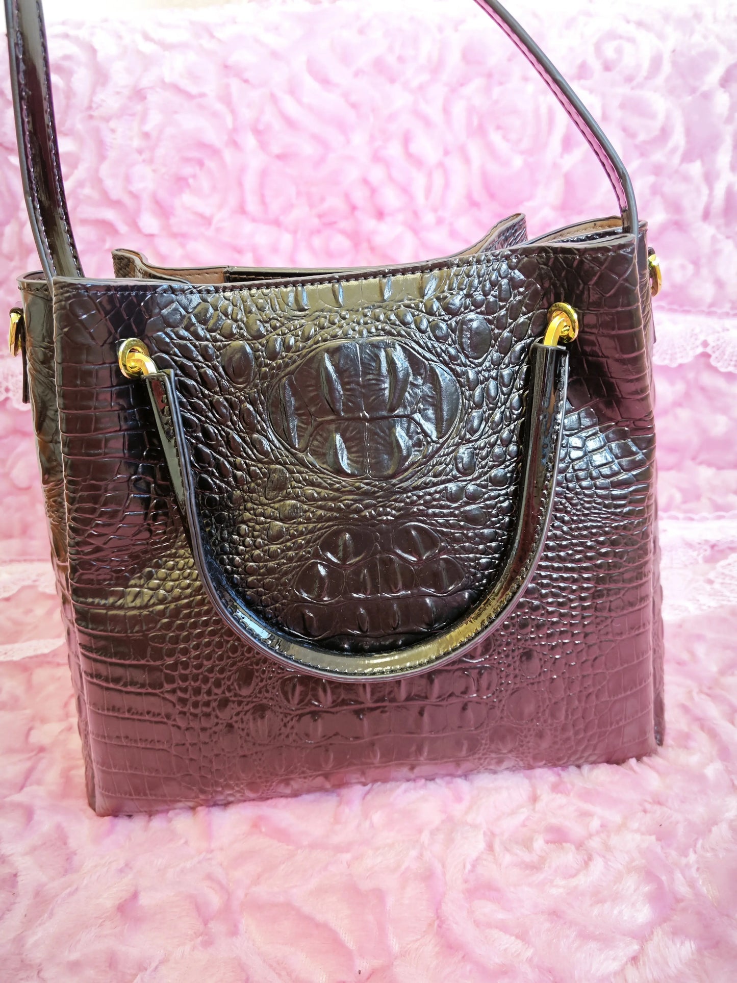 Jet Black Crocodile Pattern Color-Block Handle Large Bucket Bag (M193)