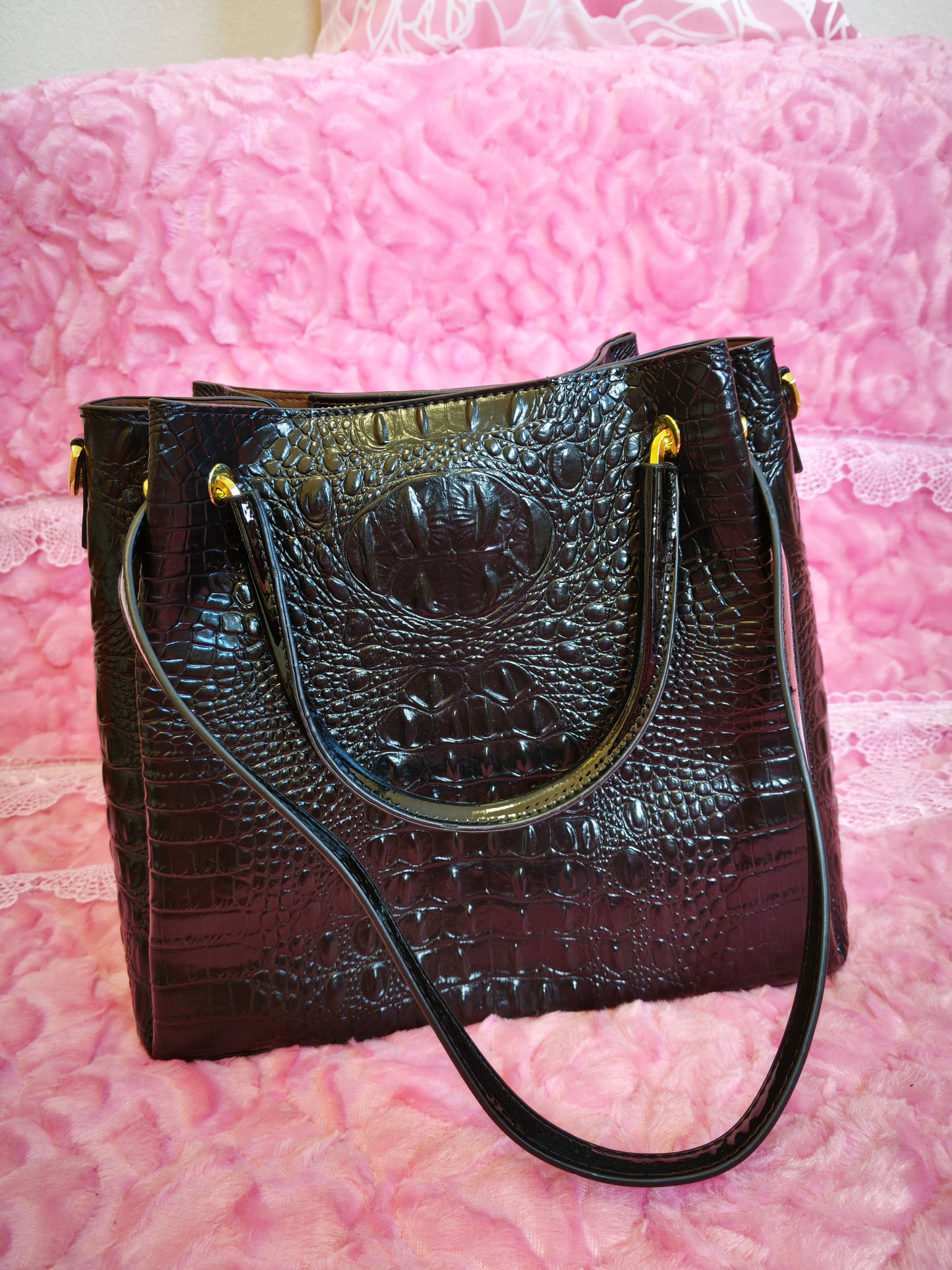 Black-Purple Gradient Patent 3D Crocodile-Print Handbag with Contrast Handles